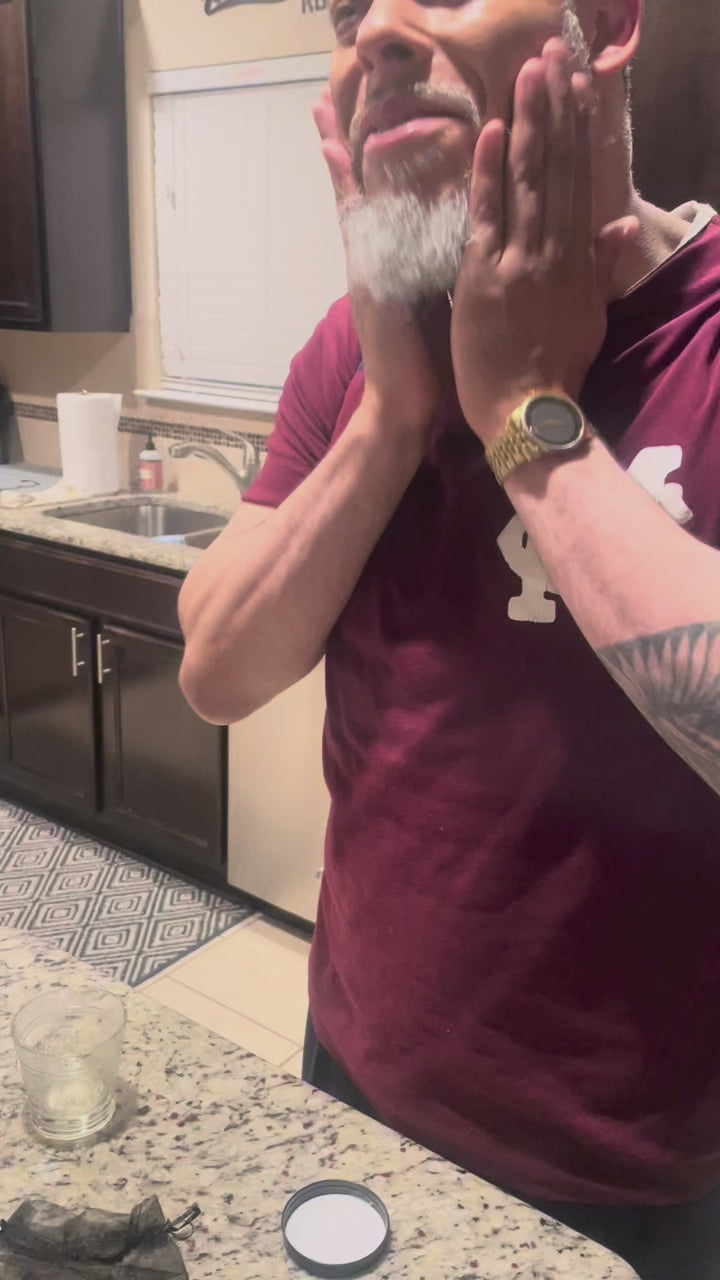 The Distinguished Deluxe Kit